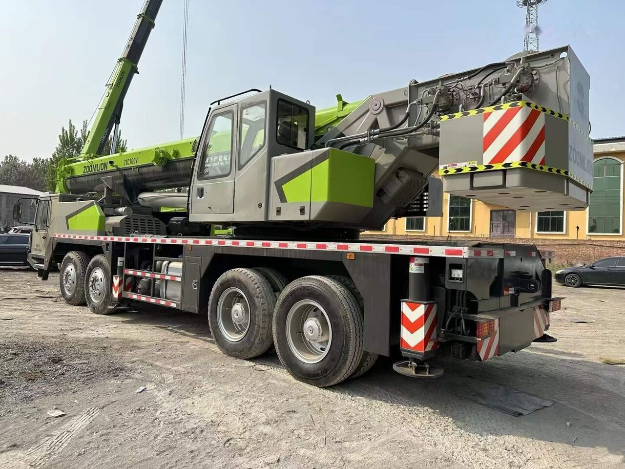 Zoomlion ZTC700V ZTC800V ZTC900V 50T 70T 80T 100T - Avtodvigalo: slika 5 Zoomlion ZTC700V ZTC800V ZTC900V 50T 70T 80T 100T - Avtodvigalo: slika 5