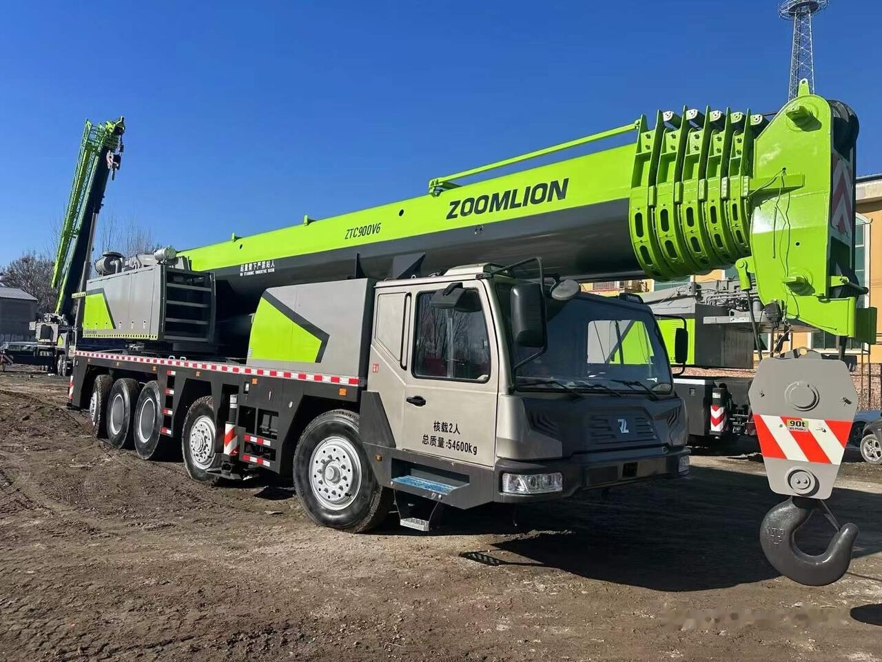 Zoomlion ZTC900V 90T 90ton 80ton 100ton - Avtodvigalo: slika 1 Zoomlion ZTC900V 90T 90ton 80ton 100ton - Avtodvigalo: slika 1