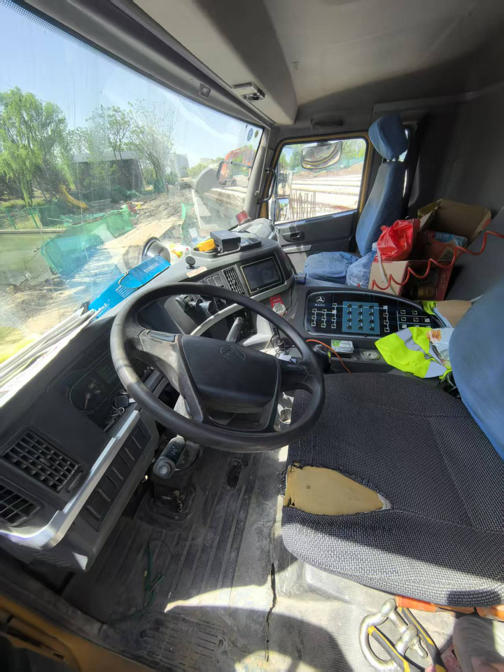 Sany xcmg zoomlion stc sac QY - Avtodvigalo: slika 5 Sany xcmg zoomlion stc sac QY - Avtodvigalo: slika 5