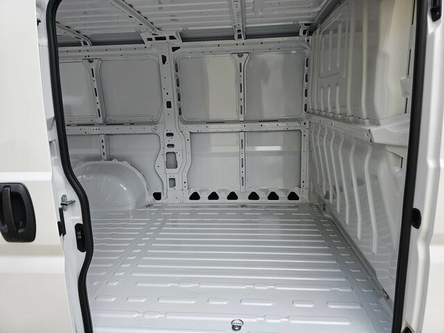 Mali kombi FIAT Ducato 30 120 Serie10-9.2 Modell 2025 L2H1 PDC: slika 28