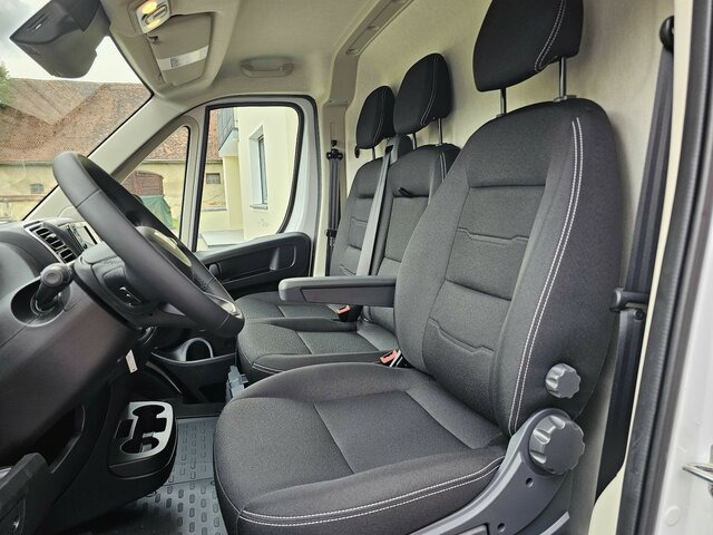 Mali kombi FIAT Ducato 30 120 Serie10-9.2 Modell 2025 L2H1 PDC: slika 40