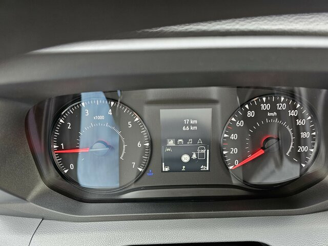 RENAULT Master 170 Koffer LED Kamera 2,33 Höhe sofort! - Dostavno vozilo z zabojnikom: slika 4 RENAULT Master 170 Koffer LED Kamera 2,33 Höhe sofort! - Dostavno vozilo z zabojnikom: slika 4