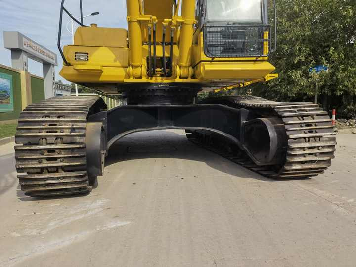 Available Used Komatsu Pc400-7 Crawler Excavator with cheap price Used Excavator for sale in shanghai yard - Bager goseničar: slika 5 Available Used Komatsu Pc400-7 Crawler Excavator with cheap price Used Excavator for sale in shanghai yard - Bager goseničar: slika 5