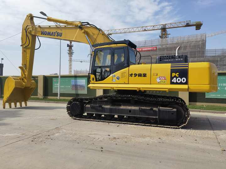 Available Used Komatsu Pc400-7 Crawler Excavator with cheap price Used Excavator for sale in shanghai yard - Bager goseničar: slika 2 Available Used Komatsu Pc400-7 Crawler Excavator with cheap price Used Excavator for sale in shanghai yard - Bager goseničar: slika 2