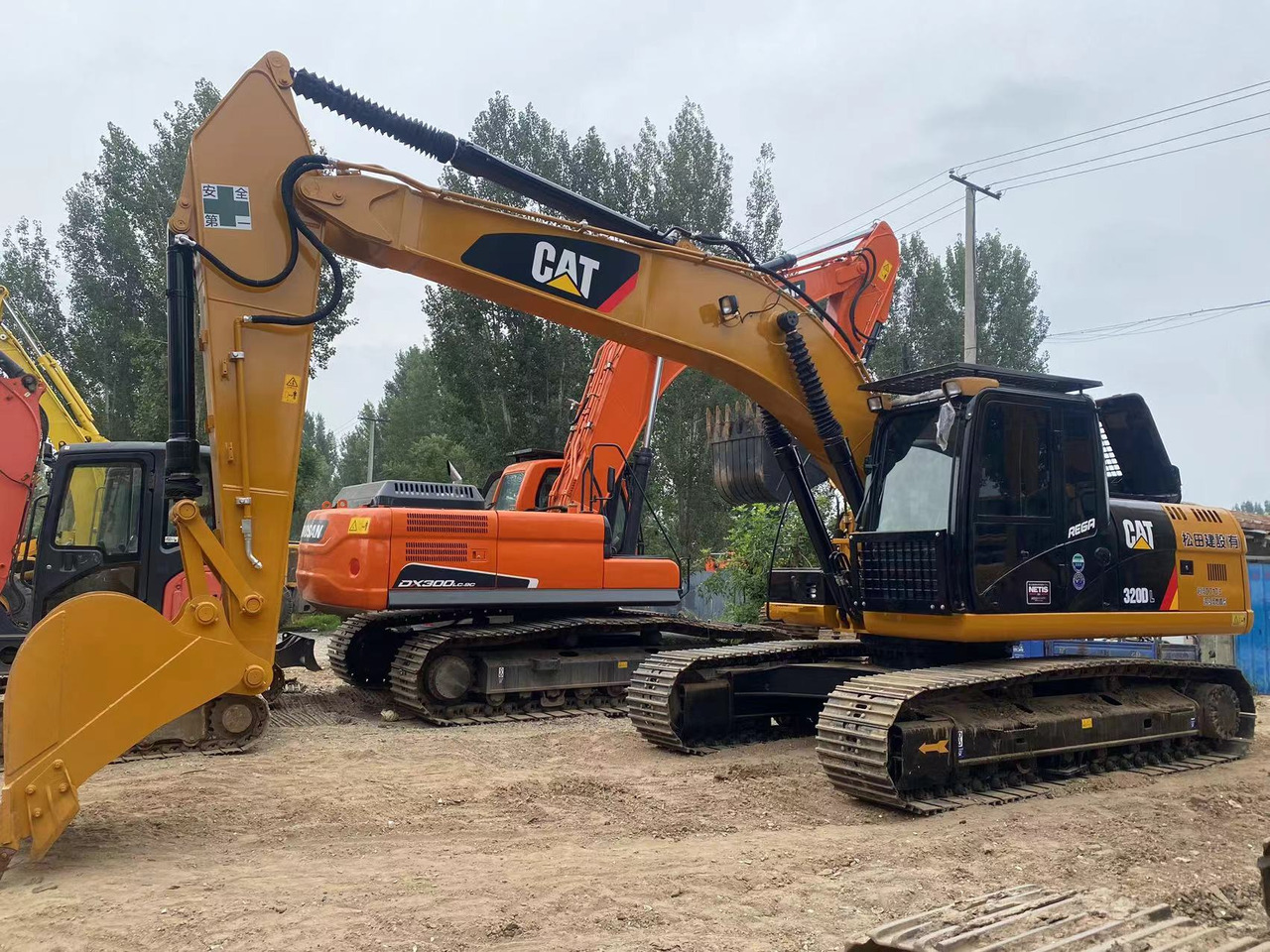 CAT 320DL Excavator - Bager goseničar: slika 3 CAT 320DL Excavator - Bager goseničar: slika 3