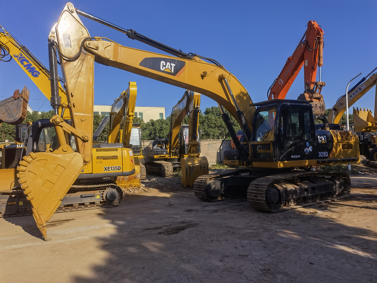 CAT 329D Excavator - Bager goseničar: slika 2 CAT 329D Excavator - Bager goseničar: slika 2