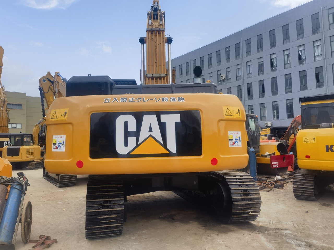 CAT 330DL excavator - Bager goseničar: slika 2 CAT 330DL excavator - Bager goseničar: slika 2