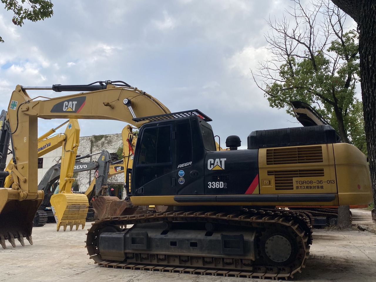 CAT 336D2 Excavator - Bager: slika 2 CAT 336D2 Excavator - Bager: slika 2