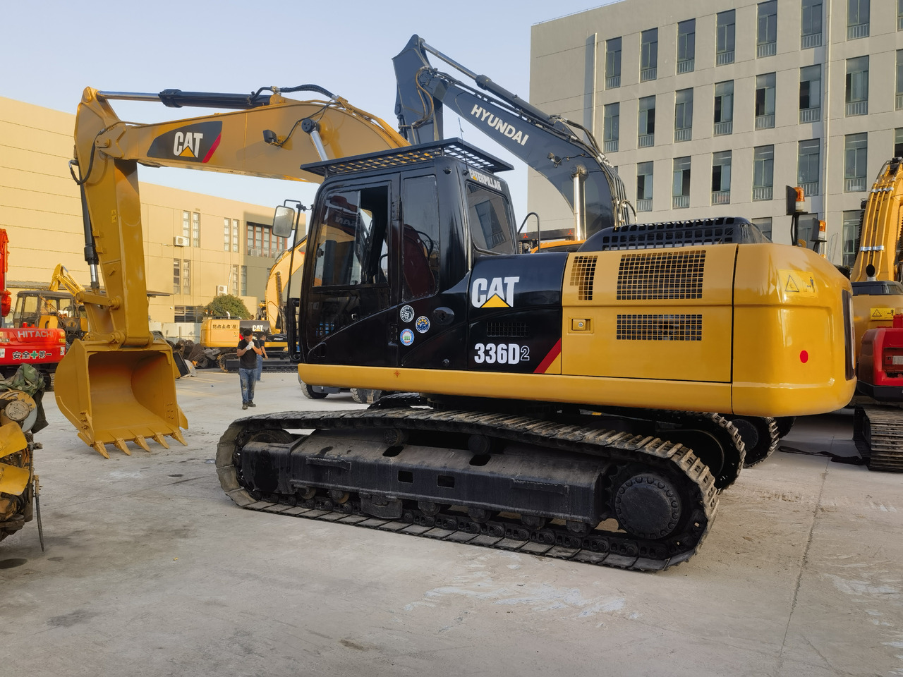 CAT 336D2 Excavator - Bager: slika 2 CAT 336D2 Excavator - Bager: slika 2