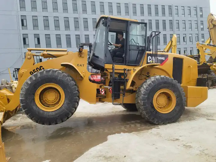 CAT 950G - Kolesni nakladalec: slika 2 CAT 950G - Kolesni nakladalec: slika 2