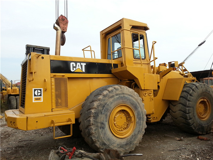 CAT 980F - Kolesni nakladalec: slika 1 CAT 980F - Kolesni nakladalec: slika 1