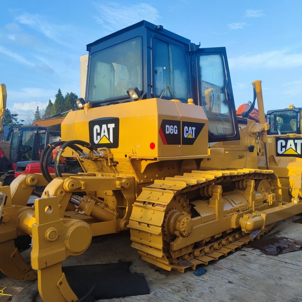 CAT D6G Bulldozer - Buldožer: slika 4 CAT D6G Bulldozer - Buldožer: slika 4