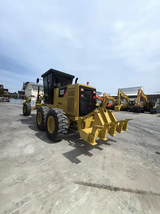 CAT motor grader used caterpillar 140k 140h second hand high quality low hours motor grader for sale - Greder: slika 2 CAT motor grader used caterpillar 140k 140h second hand high quality low hours motor grader for sale - Greder: slika 2