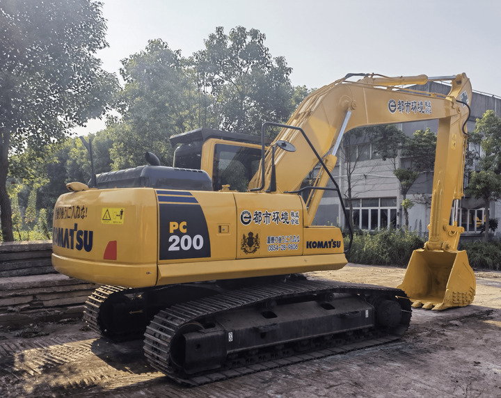 Cheap Used Japan Komatsu PC220-8 second hand excavator PC220 crawler excavator for sale - Bager goseničar: slika 4 Cheap Used Japan Komatsu PC220-8 second hand excavator PC220 crawler excavator for sale - Bager goseničar: slika 4