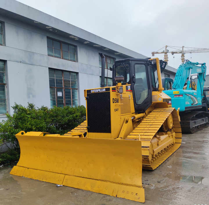 Cheap price CAT D5M Used bulldozer original CAT Tractor D5M LGP bulldozer for sale - Buldožer: slika 4 Cheap price CAT D5M Used bulldozer original CAT Tractor D5M LGP bulldozer for sale - Buldožer: slika 4