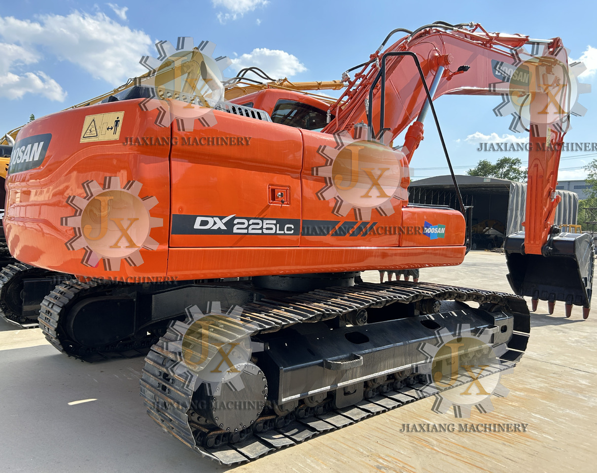 DOOSAN Doosan DX225LC Crawler excavator - Bager goseničar: slika 1 DOOSAN Doosan DX225LC Crawler excavator - Bager goseničar: slika 1