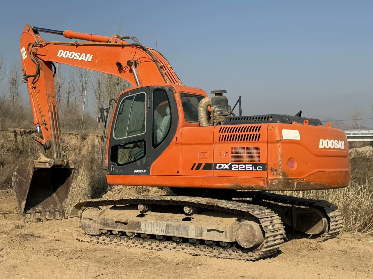 DOOSAN Doosan DX225LC Crawler excavator - Bager goseničar: slika 4 DOOSAN Doosan DX225LC Crawler excavator - Bager goseničar: slika 4