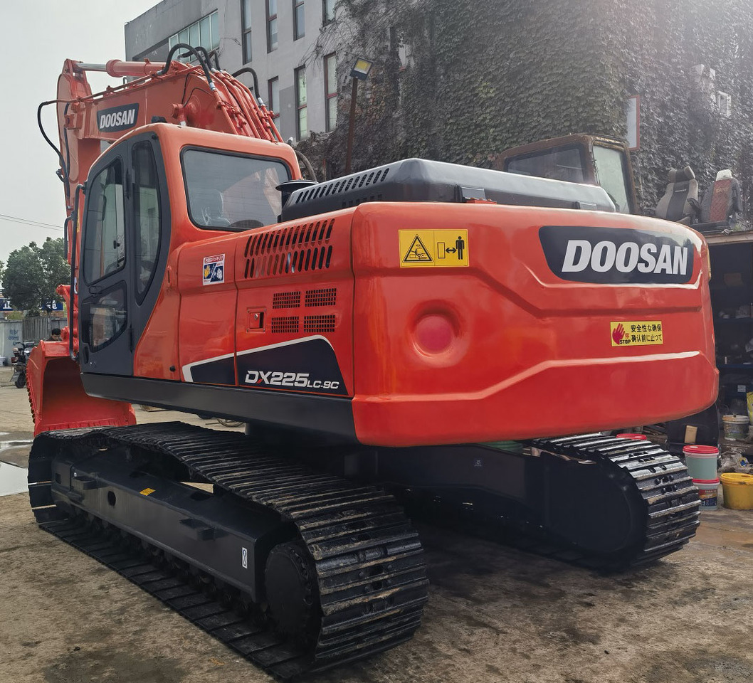 DOOSAN Doosan DX225LC Crawler excavator - Bager goseničar: slika 3 DOOSAN Doosan DX225LC Crawler excavator - Bager goseničar: slika 3