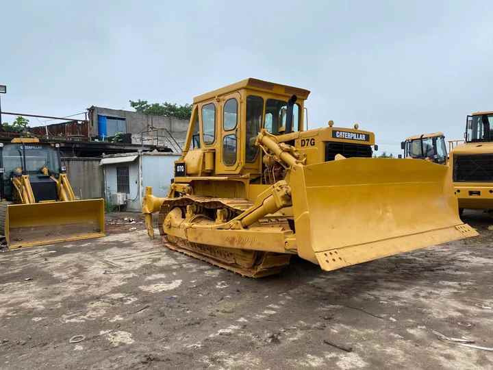 High Performance and Excellent Condition Used CAT D7G Crawler Bulldozer Original Caterpillar for sale in stock - Buldožer: slika 2 High Performance and Excellent Condition Used CAT D7G Crawler Bulldozer Original Caterpillar for sale in stock - Buldožer: slika 2