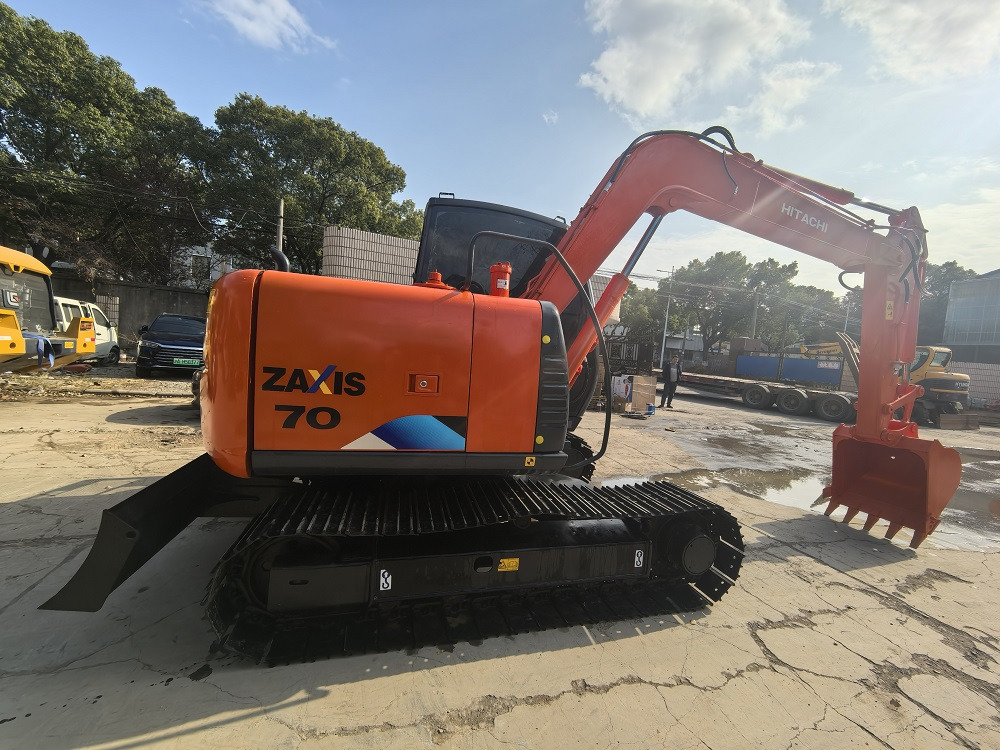 Hitachi ZX70 Excavator - Bager goseničar: slika 2 Hitachi ZX70 Excavator - Bager goseničar: slika 2