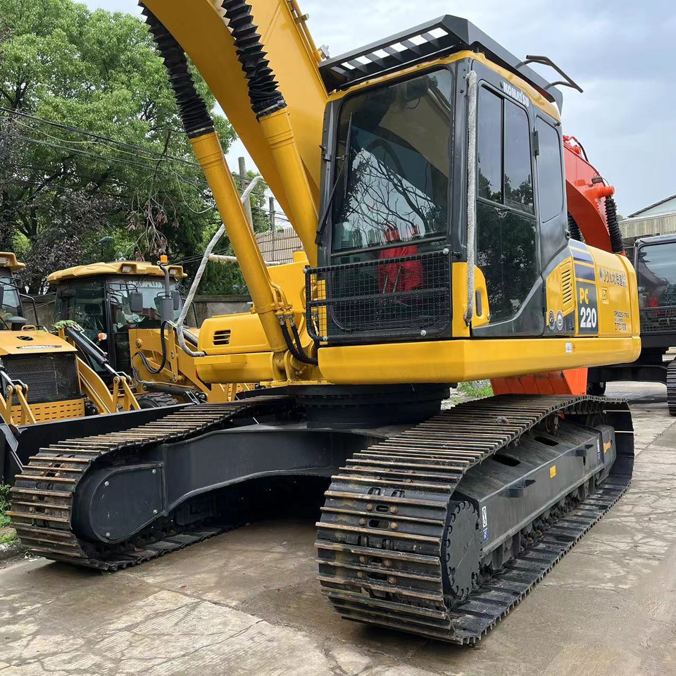 KOMATSU PC220-8 excavator - Bager goseničar: slika 3 KOMATSU PC220-8 excavator - Bager goseničar: slika 3