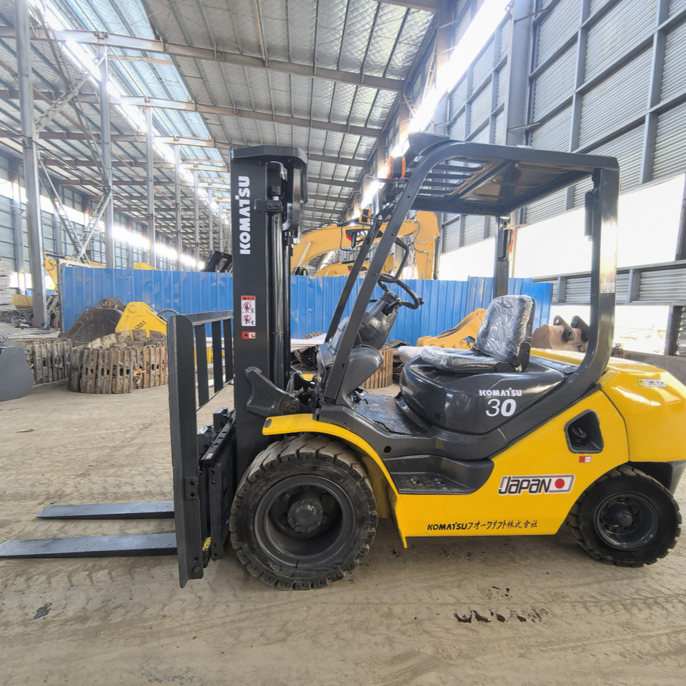 Komatsu FD30 Forklift - Diesel viličar: slika 5 Komatsu FD30 Forklift - Diesel viličar: slika 5