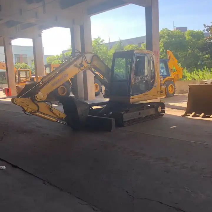 Komatsu PC60 Second-Hand Excavator for Sale Core Components Include Engine Pump Motor - Bager: slika 5 Komatsu PC60 Second-Hand Excavator for Sale Core Components Include Engine Pump Motor - Bager: slika 5
