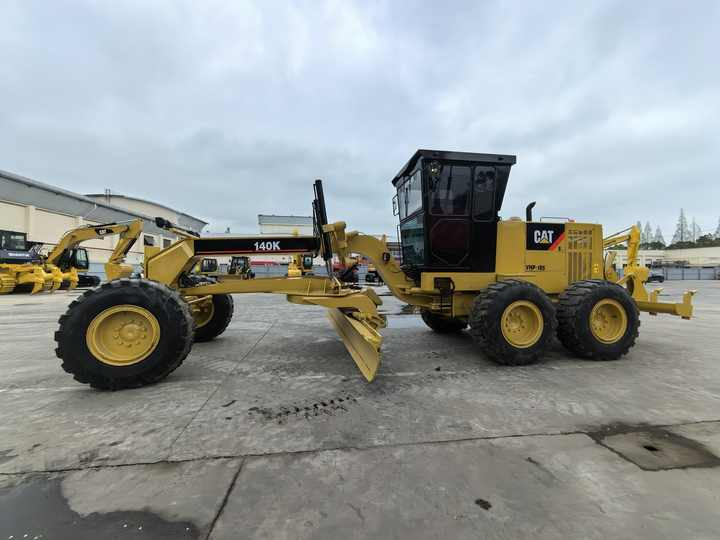 Low hours high quality used motor grader cat 140k cheap for sale - Greder: slika 3 Low hours high quality used motor grader cat 140k cheap for sale - Greder: slika 3