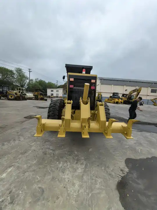 Original Caterpillar brand motor grader 140K CAT road construction grader USA made 140K for sale - Greder: slika 2 Original Caterpillar brand motor grader 140K CAT road construction grader USA made 140K for sale - Greder: slika 2
