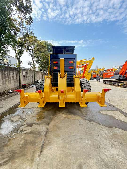 Original Used Caterpillar 140H motor grader second hand for sale at cheap factory price for construction - Greder: slika 2 Original Used Caterpillar 140H motor grader second hand for sale at cheap factory price for construction - Greder: slika 2