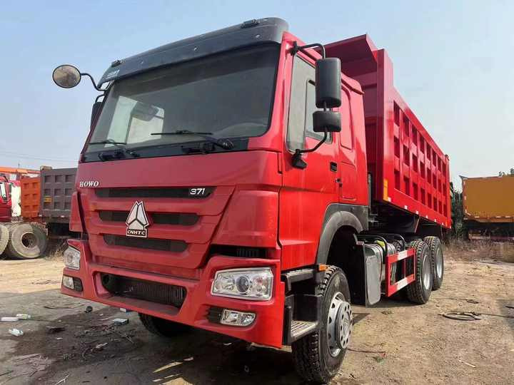 Second Hand 6x4/8x4 Used Howo Tipper Dump Truck Used 10 Wheels Sinotruck Howo Dump Truck - Tovornjak prekucnik: slika 4 Second Hand 6x4/8x4 Used Howo Tipper Dump Truck Used 10 Wheels Sinotruck Howo Dump Truck - Tovornjak prekucnik: slika 4