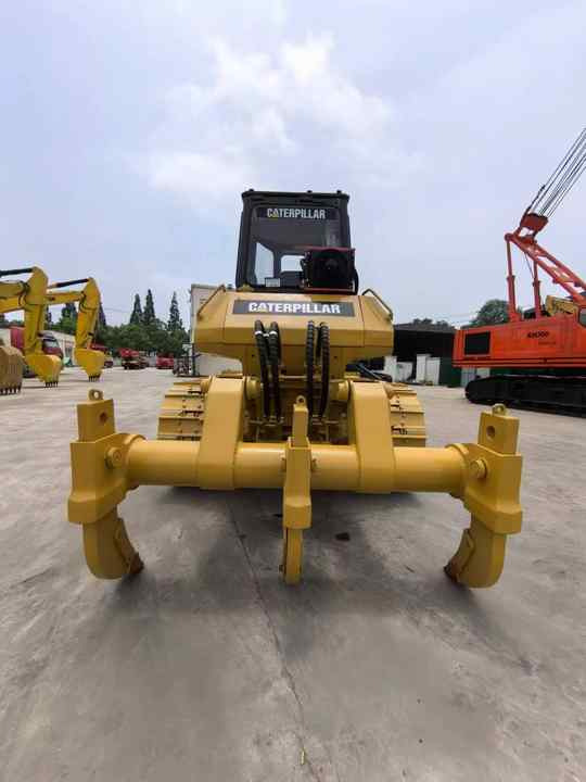 Second Hand Original Caterpillar Bulldozer D7 Used CAT D7G Dozer on Hot Sale in China - Buldožer: slika 4 Second Hand Original Caterpillar Bulldozer D7 Used CAT D7G Dozer on Hot Sale in China - Buldožer: slika 4