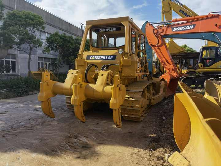 Second Hand good condition and high quality cat d7g bulldozer caterpillar used Bulldozer cat D7g for sale - Buldožer: slika 5 Second Hand good condition and high quality cat d7g bulldozer caterpillar used Bulldozer cat D7g for sale - Buldožer: slika 5