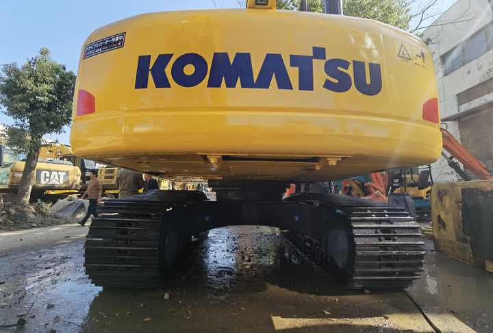 Secondhand komatsu pc220-8 excavator low price high quality Japan Komatsu Excavator PC220-8 for sale - Bager goseničar: slika 5 Secondhand komatsu pc220-8 excavator low price high quality Japan Komatsu Excavator PC220-8 for sale - Bager goseničar: slika 5