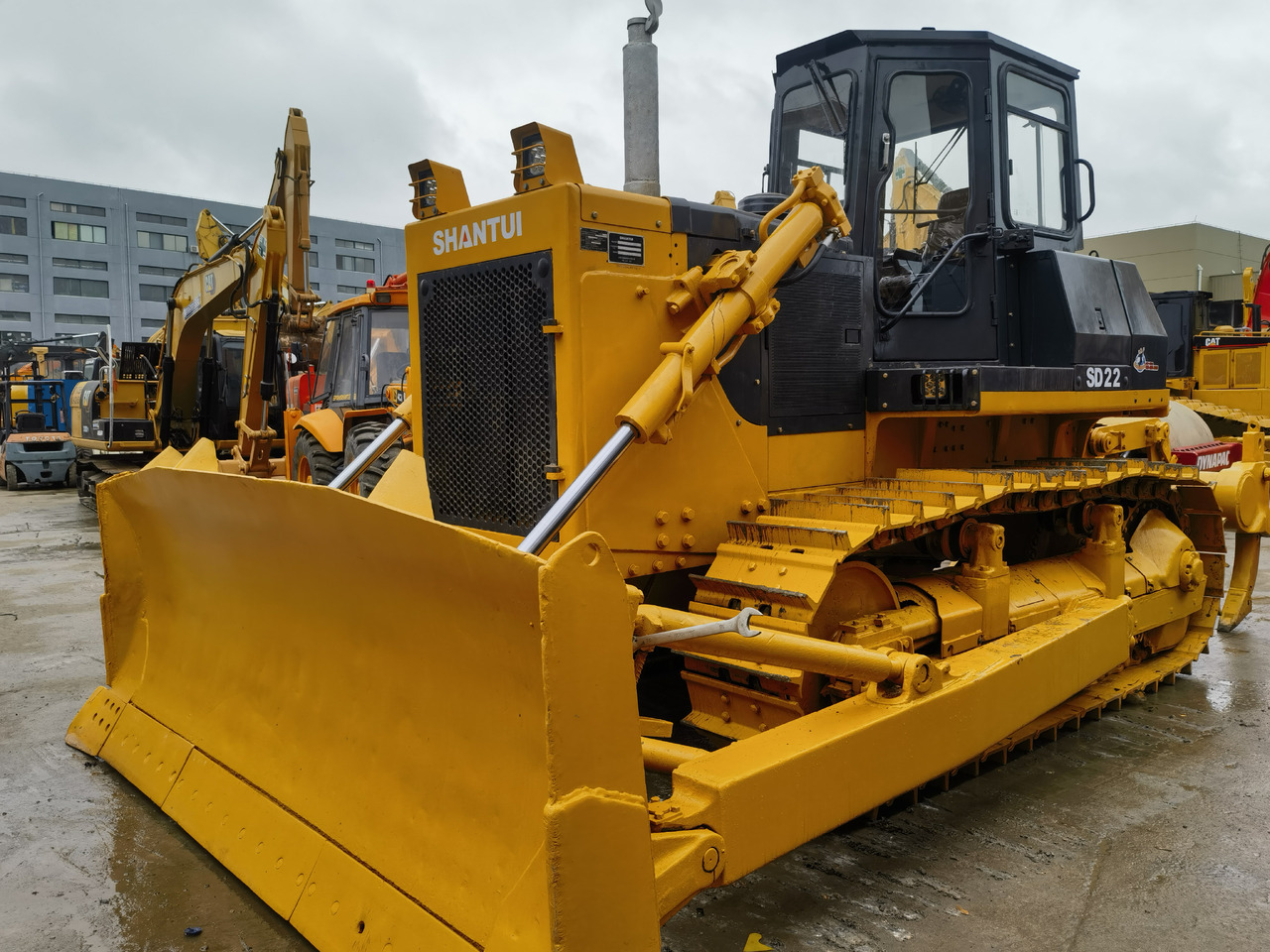 Shantui SD22 bulldozer - Buldožer: slika 2 Shantui SD22 bulldozer - Buldožer: slika 2