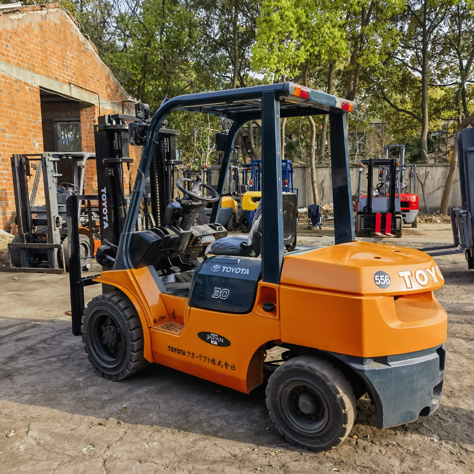 Toyota FD30 Forklift - Diesel viličar: slika 1 Toyota FD30 Forklift - Diesel viličar: slika 1
