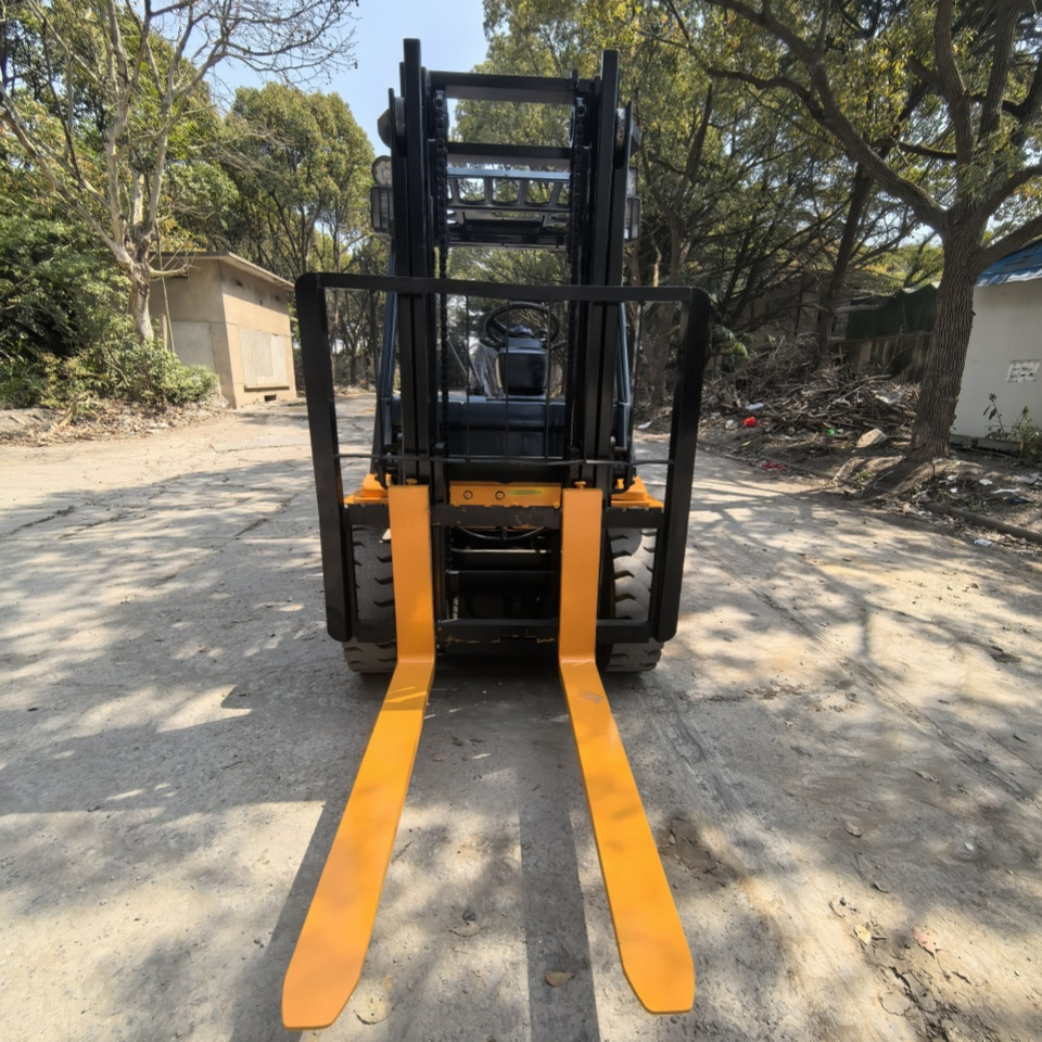 Toyota FD30 Forklift - Diesel viličar: slika 4 Toyota FD30 Forklift - Diesel viličar: slika 4