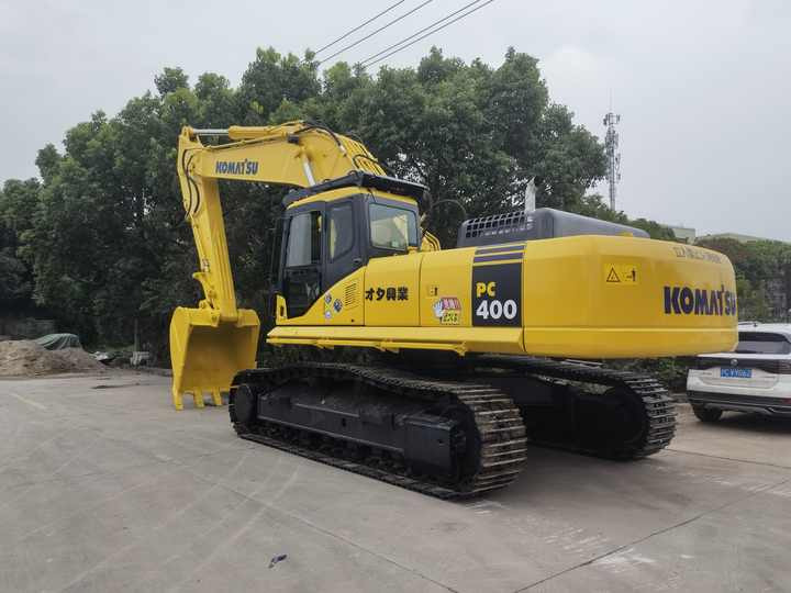 Used Komatsu excavator PC220-8 second hand hydraulic crawler excavator PC400-7 for sale - Bager goseničar: slika 5 Used Komatsu excavator PC220-8 second hand hydraulic crawler excavator PC400-7 for sale - Bager goseničar: slika 5