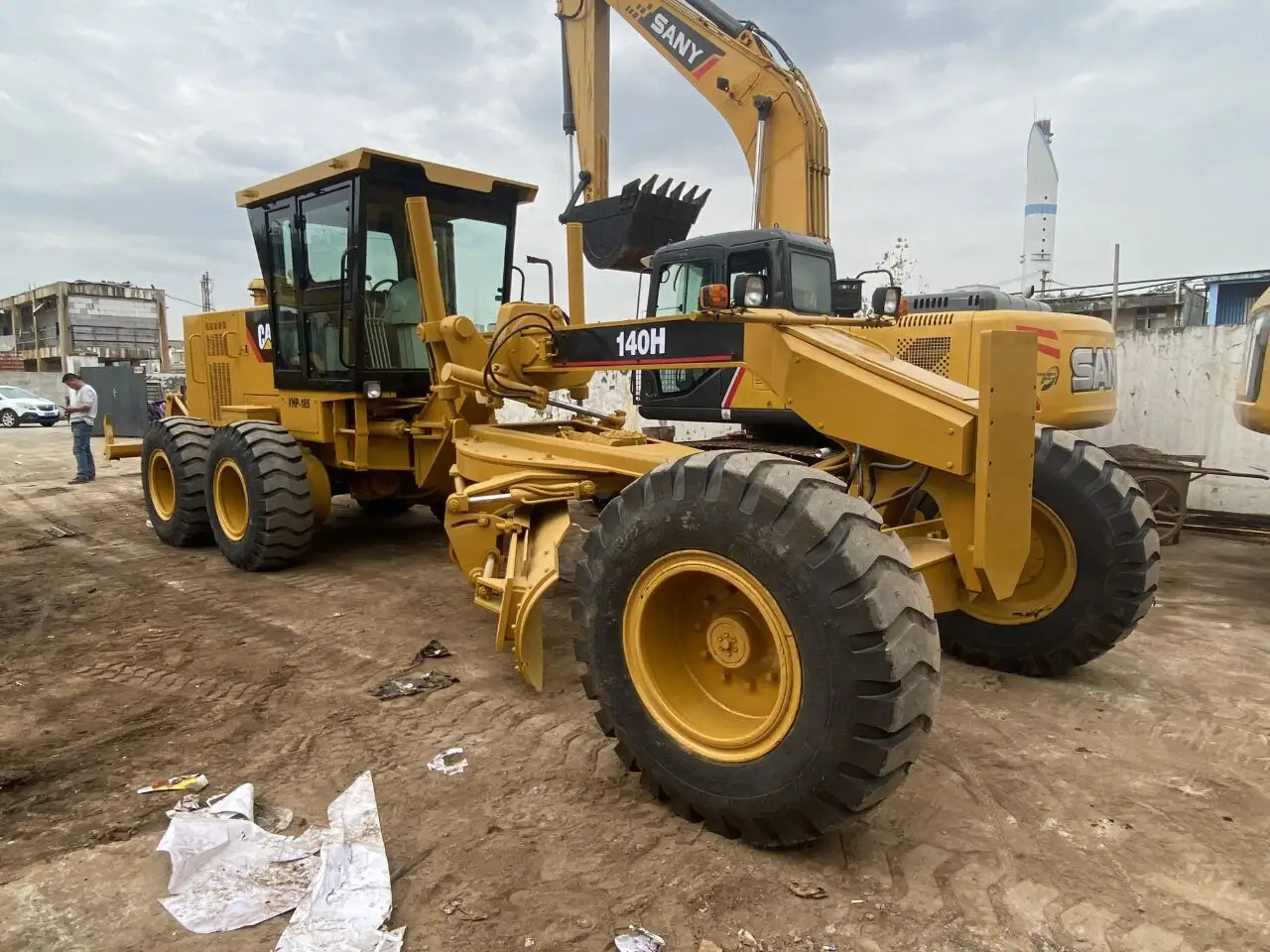 Used grader caterpillar 140H Caterpillar motor grader 140H 140G 120K 120G 14H cheap used grader - Greder: slika 3 Used grader caterpillar 140H Caterpillar motor grader 140H 140G 120K 120G 14H cheap used grader - Greder: slika 3