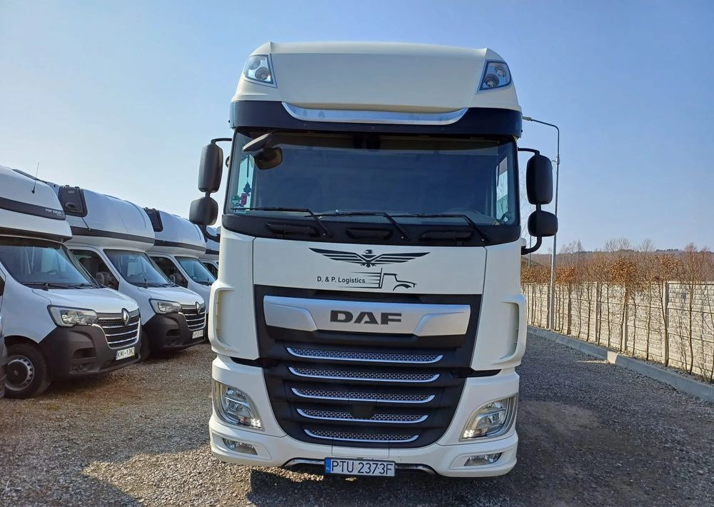 DAF XF 480 SUPER SPACE CAB / ZESTAW TANDEM PRZEJAZDOWY 120m3 - Tovornjak s ponjavo: slika 5 DAF XF 480 SUPER SPACE CAB / ZESTAW TANDEM PRZEJAZDOWY 120m3 - Tovornjak s ponjavo: slika 5