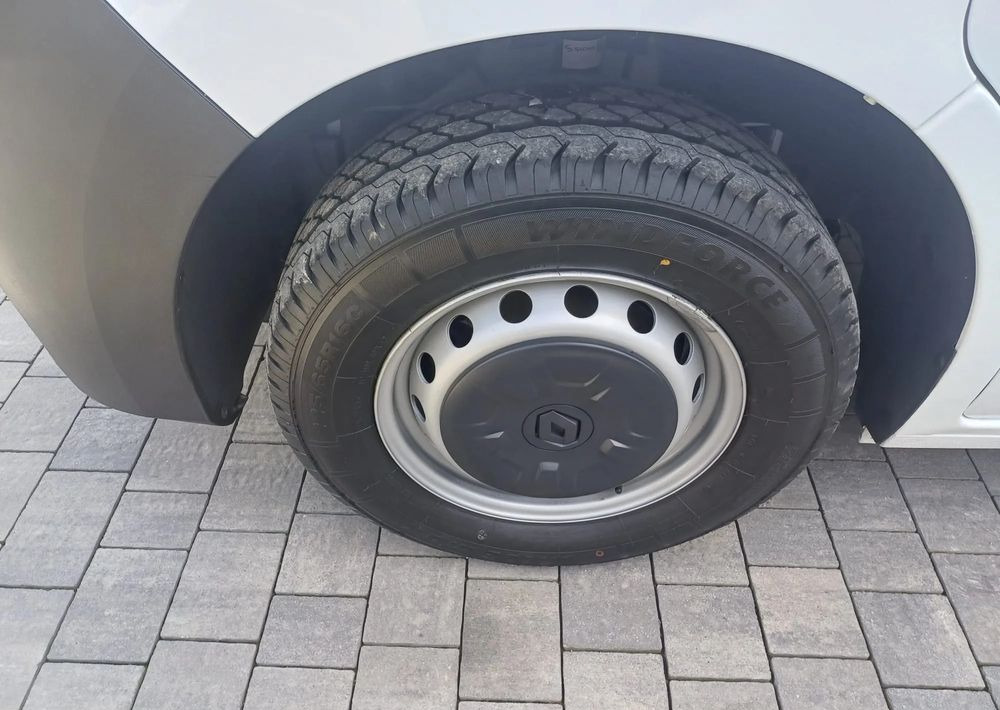 Dostavno vozilo s ponjavo Renault Master 2.3dci 168KM 10palet 2022rok: slika 19 Dostavno vozilo s ponjavo Renault Master 2.3dci 168KM 10palet 2022rok: slika 19