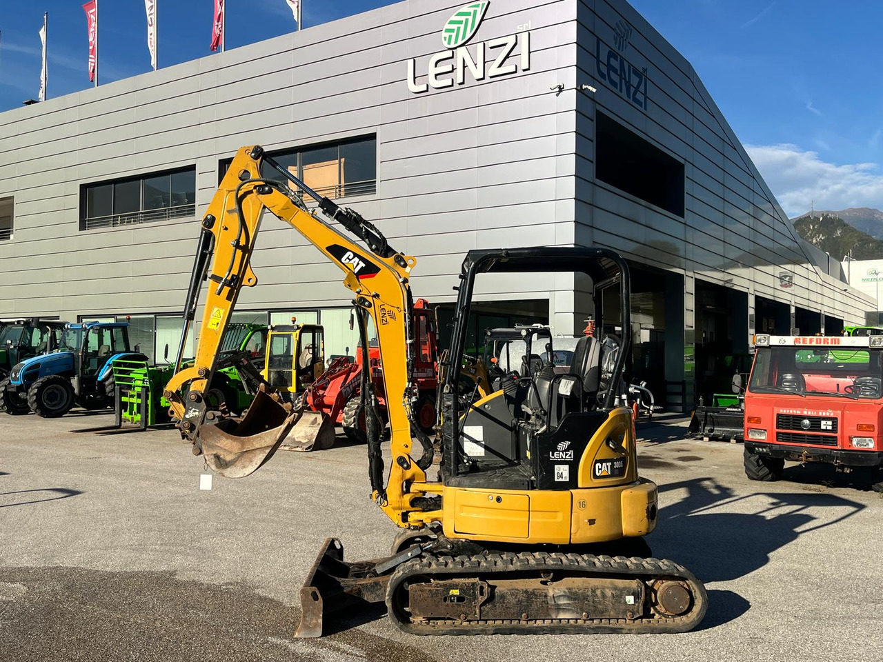 ESCAVATORE CAT 303 E CR - Mini bager: slika 1 ESCAVATORE CAT 303 E CR - Mini bager: slika 1