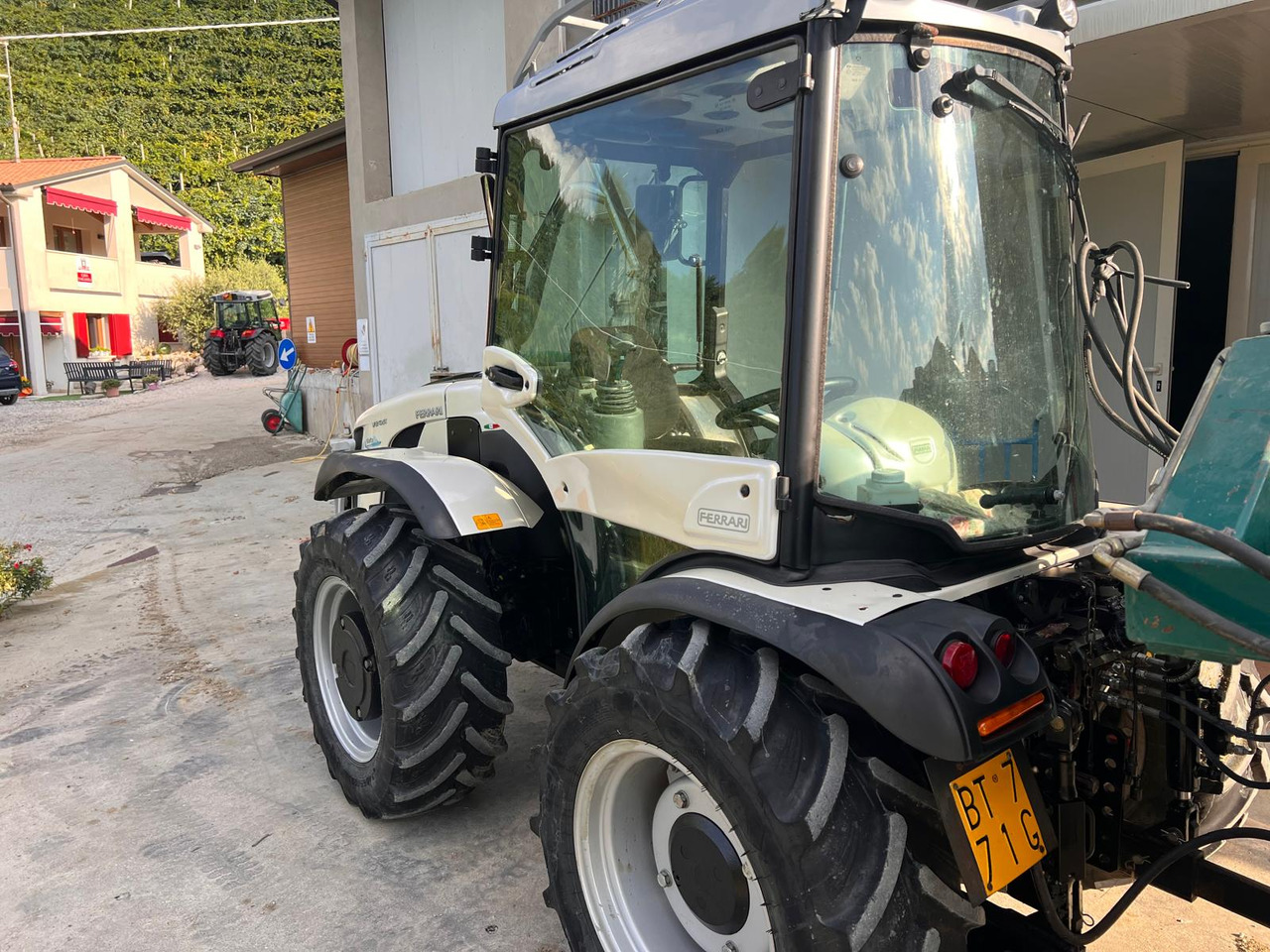 FERRARI VEGA K105 – DUALSTEER - Traktor: slika 3 FERRARI VEGA K105 – DUALSTEER - Traktor: slika 3