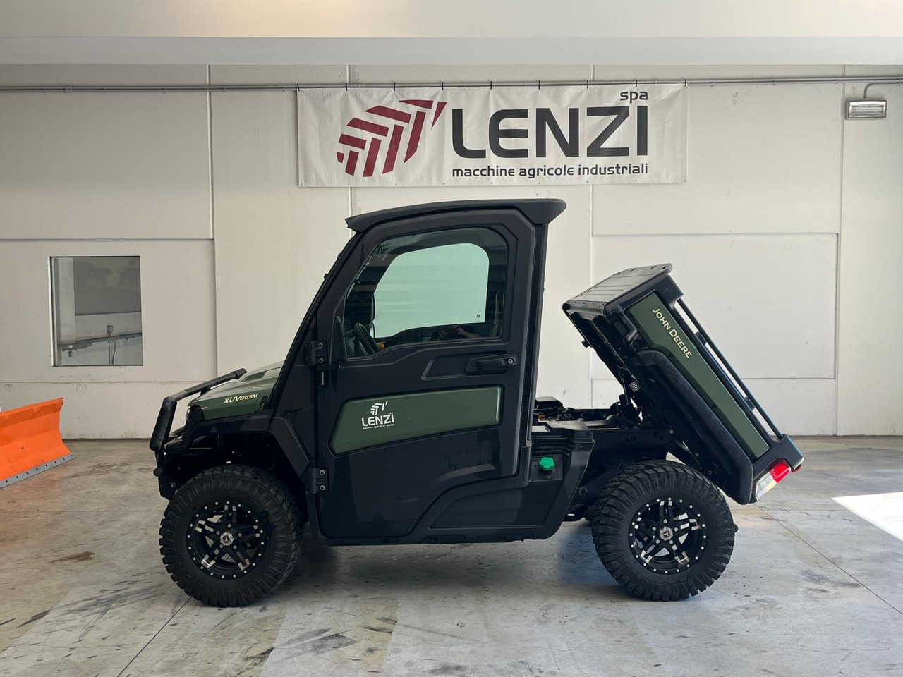 GATOR XUV865M - Štirikolesnik: slika 2 GATOR XUV865M - Štirikolesnik: slika 2