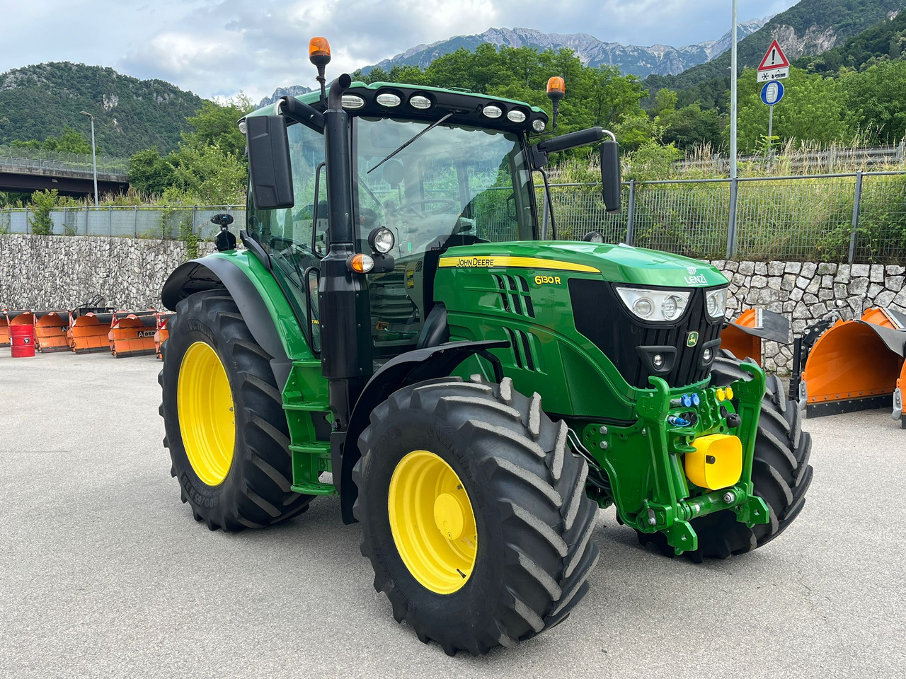 JOHN DEERE 6130 - Traktor: slika 4 JOHN DEERE 6130 - Traktor: slika 4