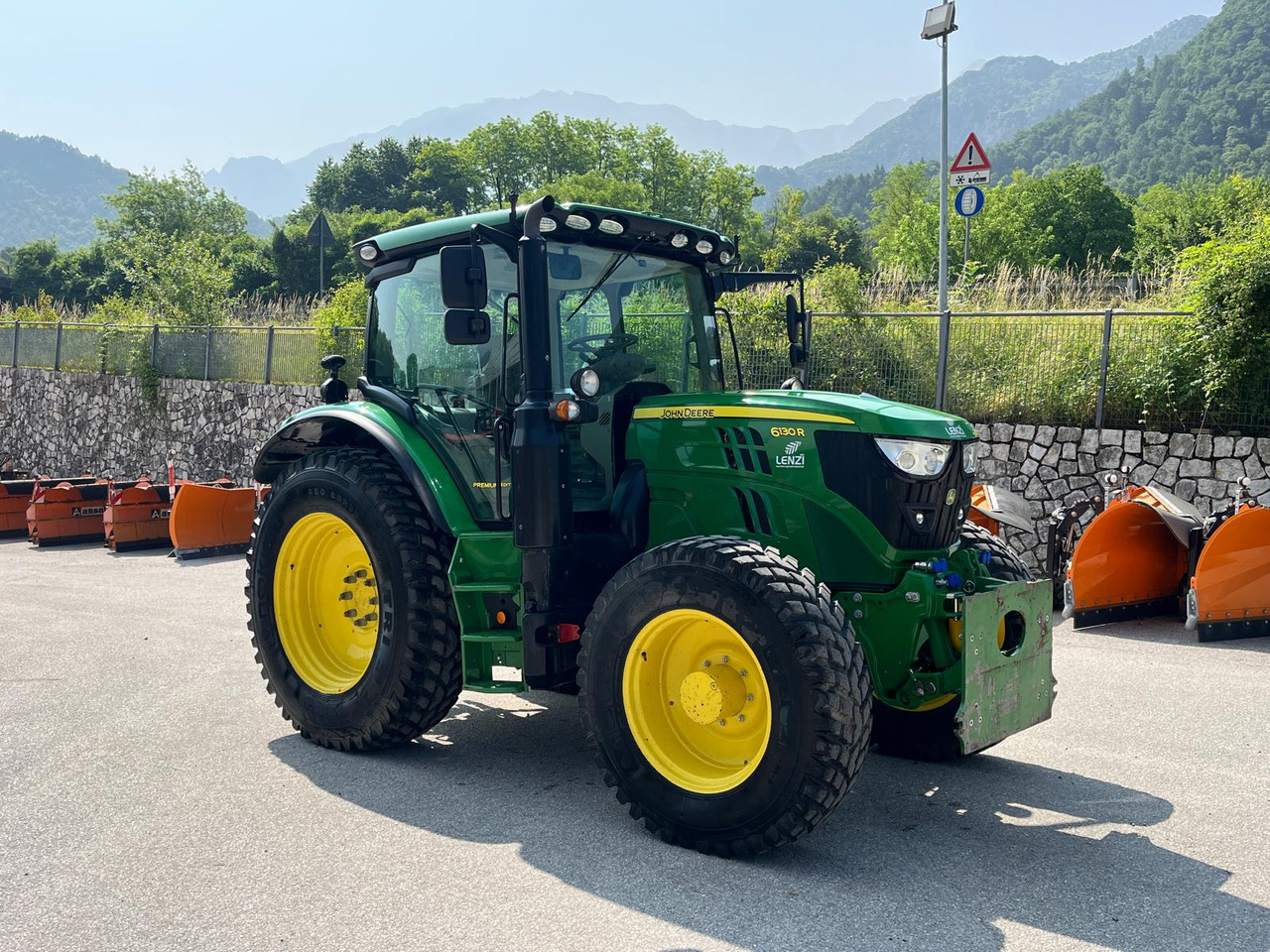 JOHN DEERE 6130R - Traktor: slika 4 JOHN DEERE 6130R - Traktor: slika 4