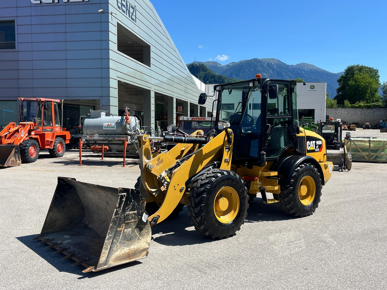 PALAGOMMATA CAT 908 M - Kolesni nakladalec: slika 2 PALAGOMMATA CAT 908 M - Kolesni nakladalec: slika 2