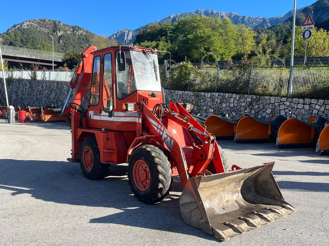 TERNA FAI 555 - Bager nakladalec: slika 3 TERNA FAI 555 - Bager nakladalec: slika 3