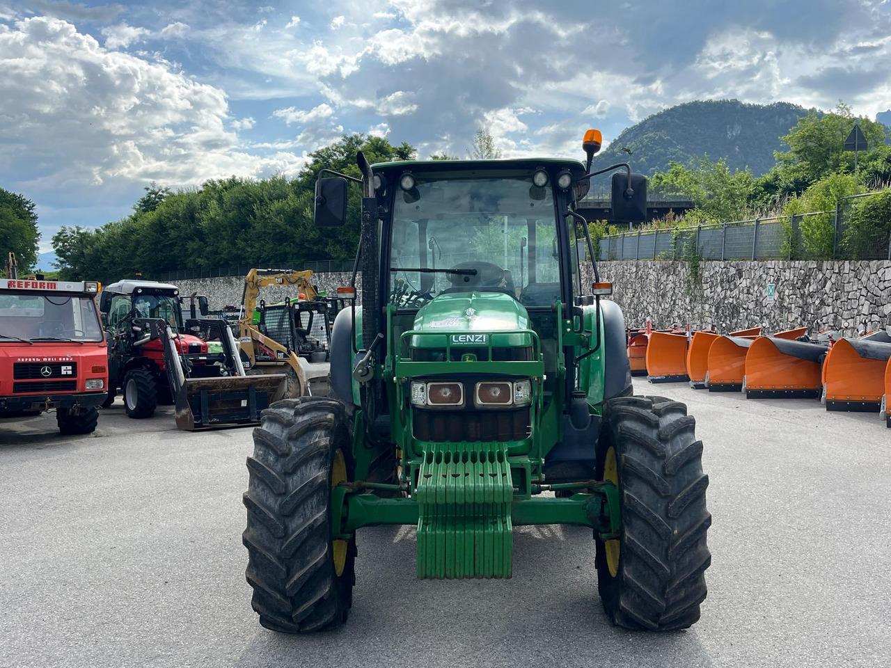 TRATTORE JOHN DEERE 5080 M - Traktor: slika 3 TRATTORE JOHN DEERE 5080 M - Traktor: slika 3
