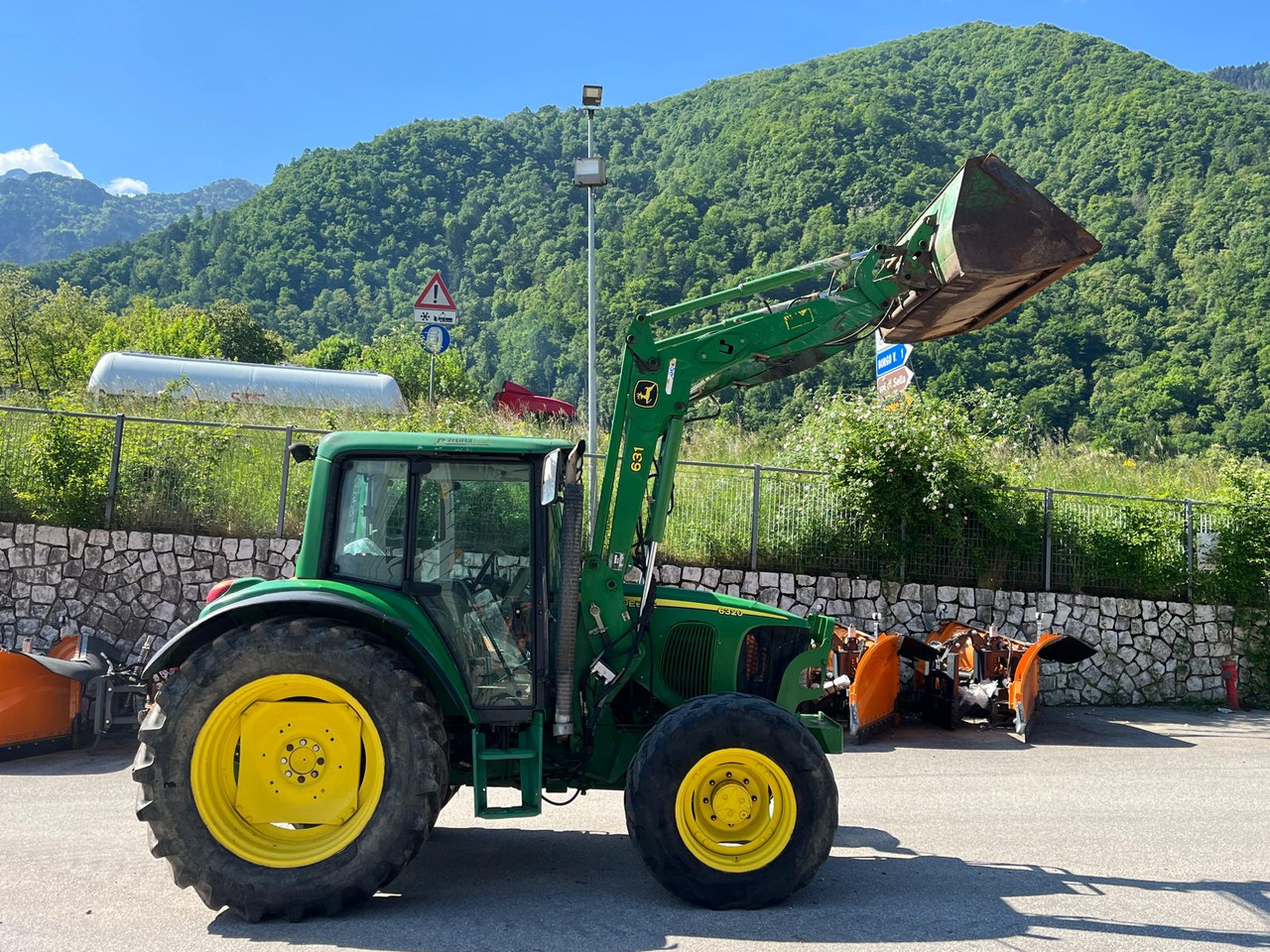 TRATTORE JOHN DEERE 6320 - Traktor: slika 4 TRATTORE JOHN DEERE 6320 - Traktor: slika 4